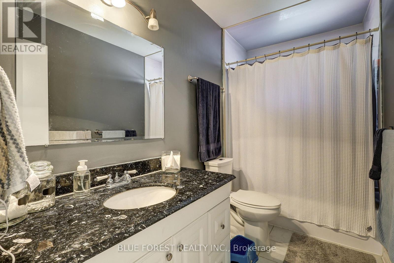 1674 ALDERSBROOK ROAD - 26