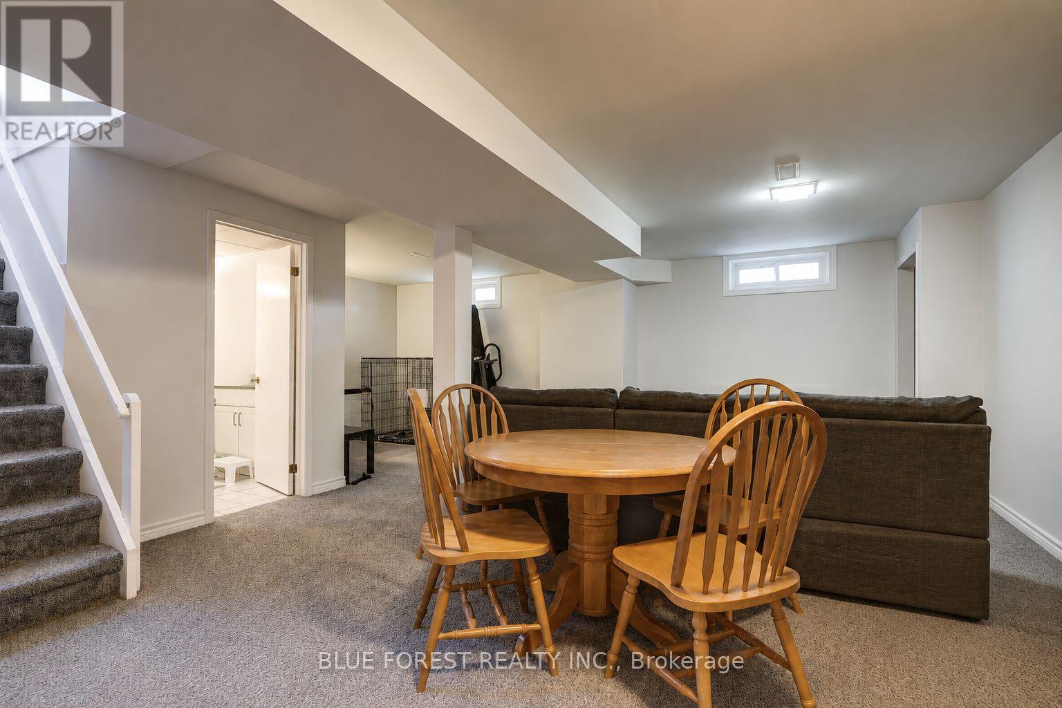 1674 ALDERSBROOK ROAD - 27