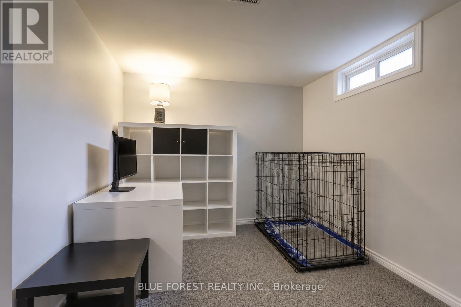 1674 ALDERSBROOK ROAD - 30