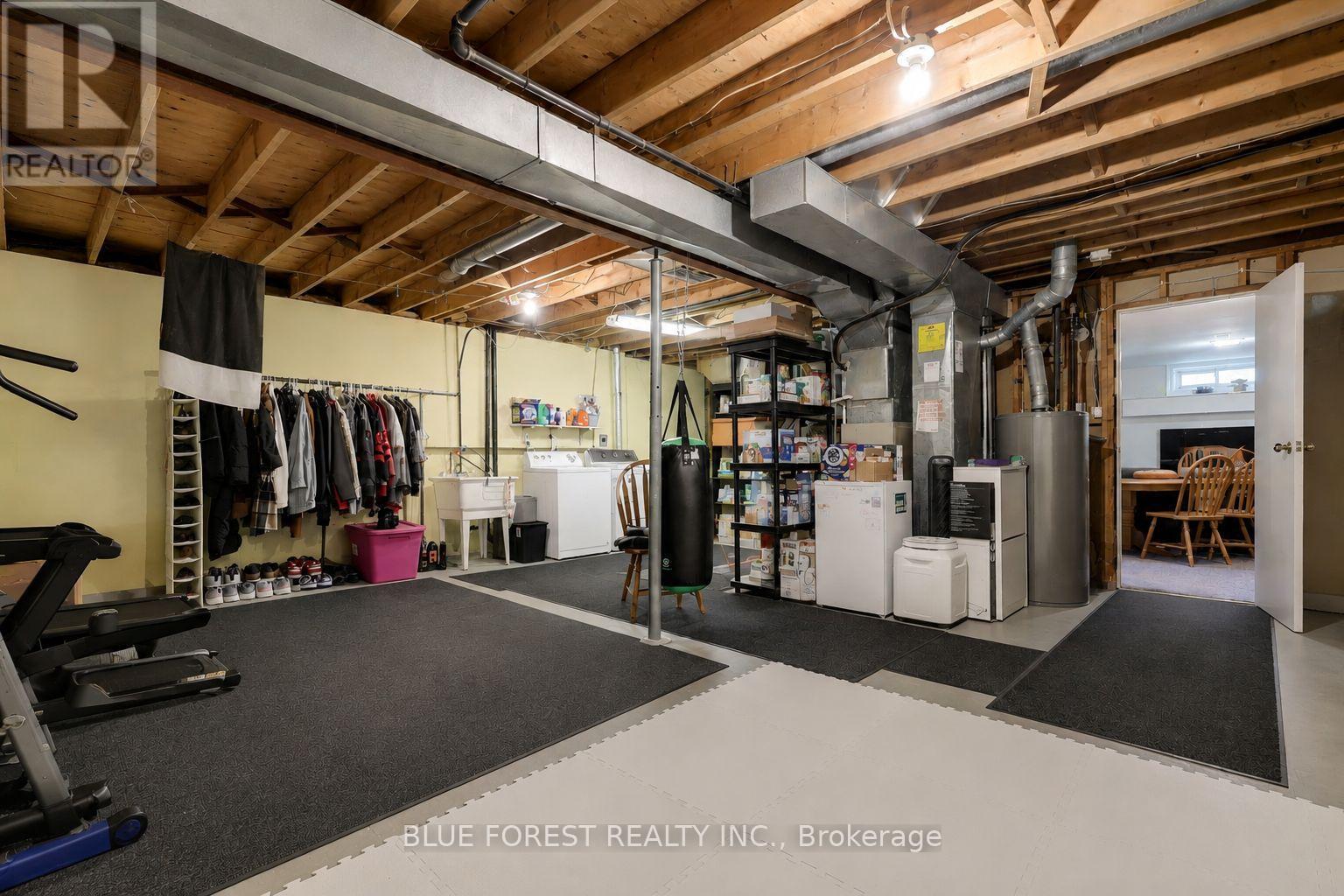 1674 ALDERSBROOK ROAD - 33