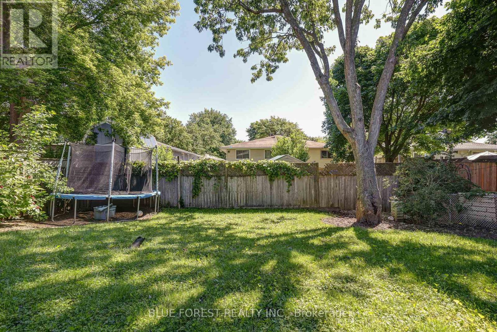 1674 ALDERSBROOK ROAD - 38