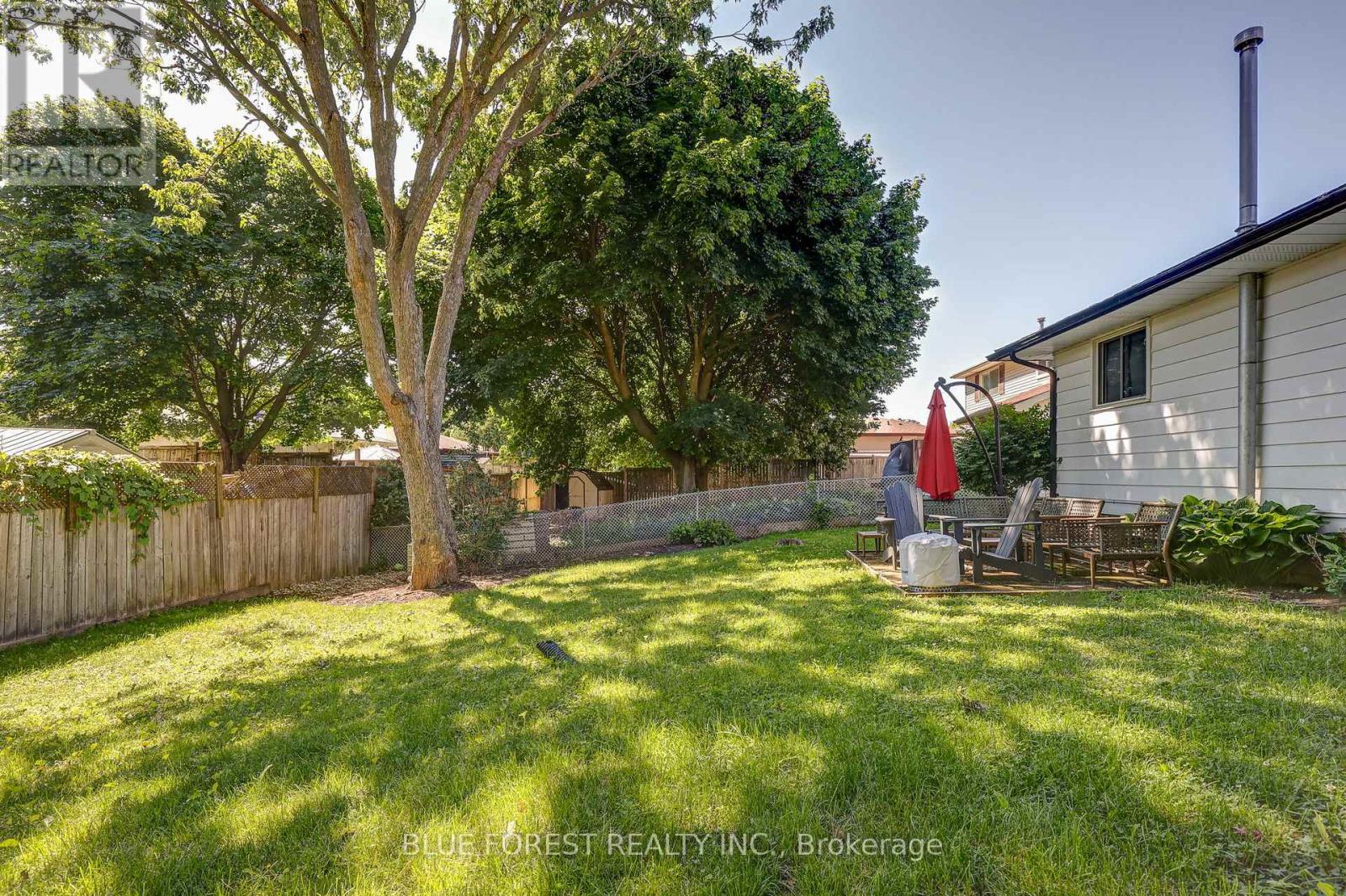 1674 ALDERSBROOK ROAD - 40
