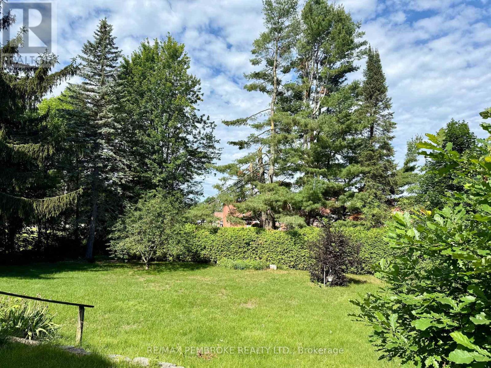 474 FRASER STREET - 27