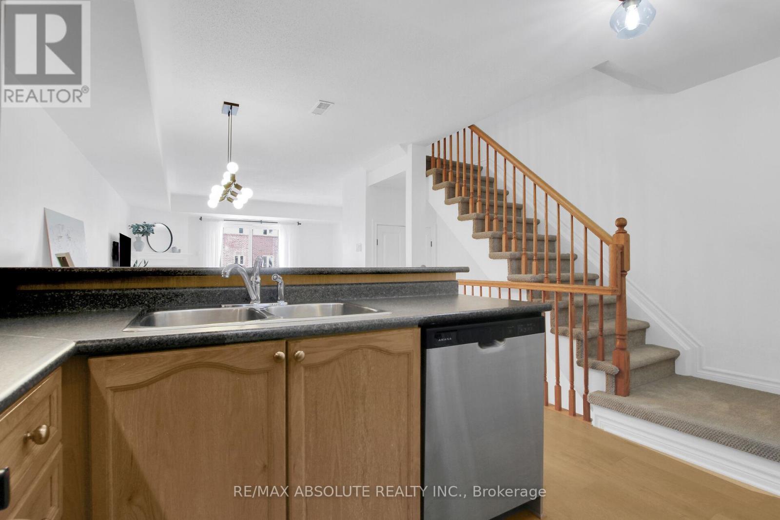 1350 GUTHRIE STREET - 22