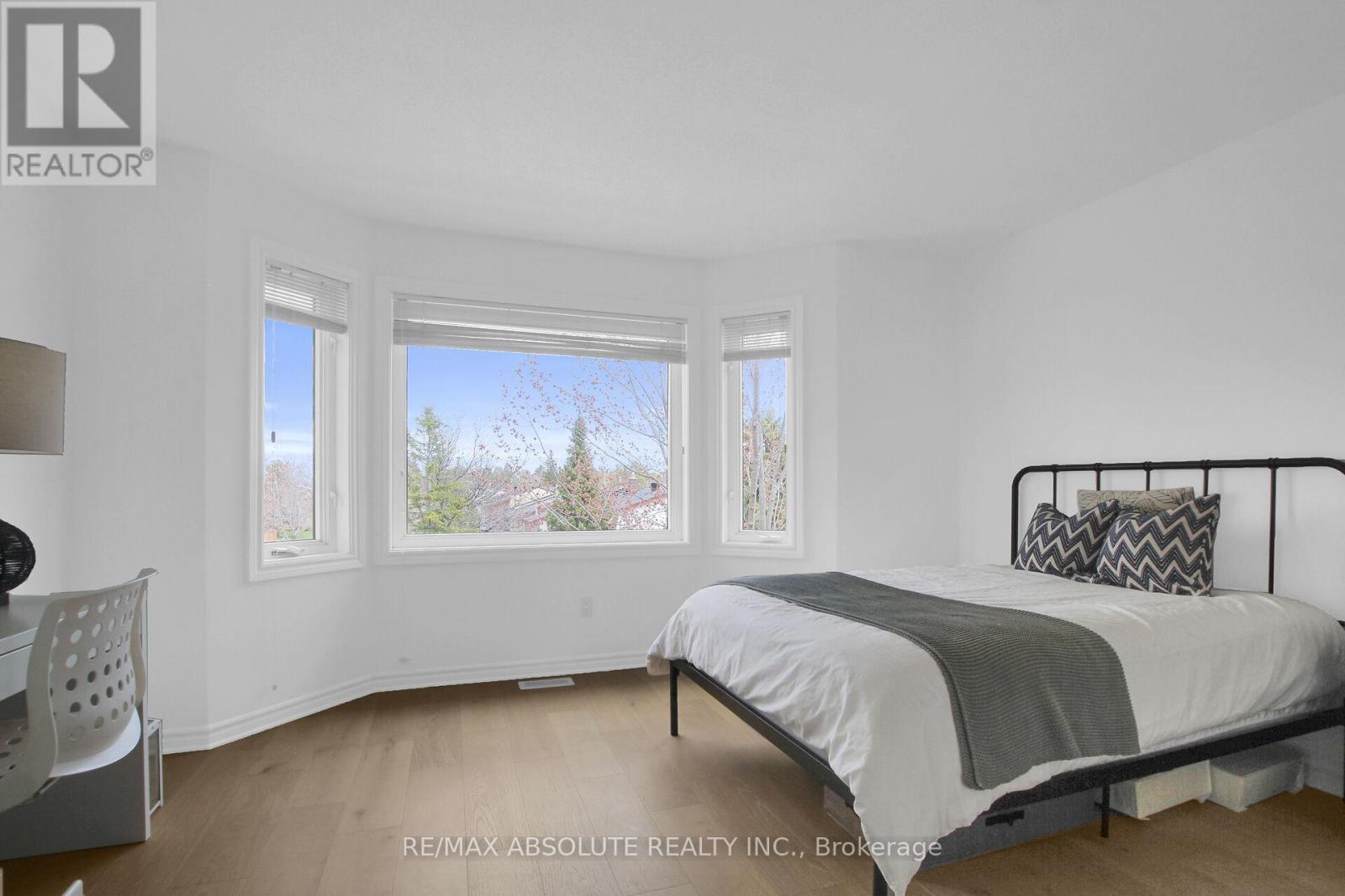 1350 GUTHRIE STREET - 40