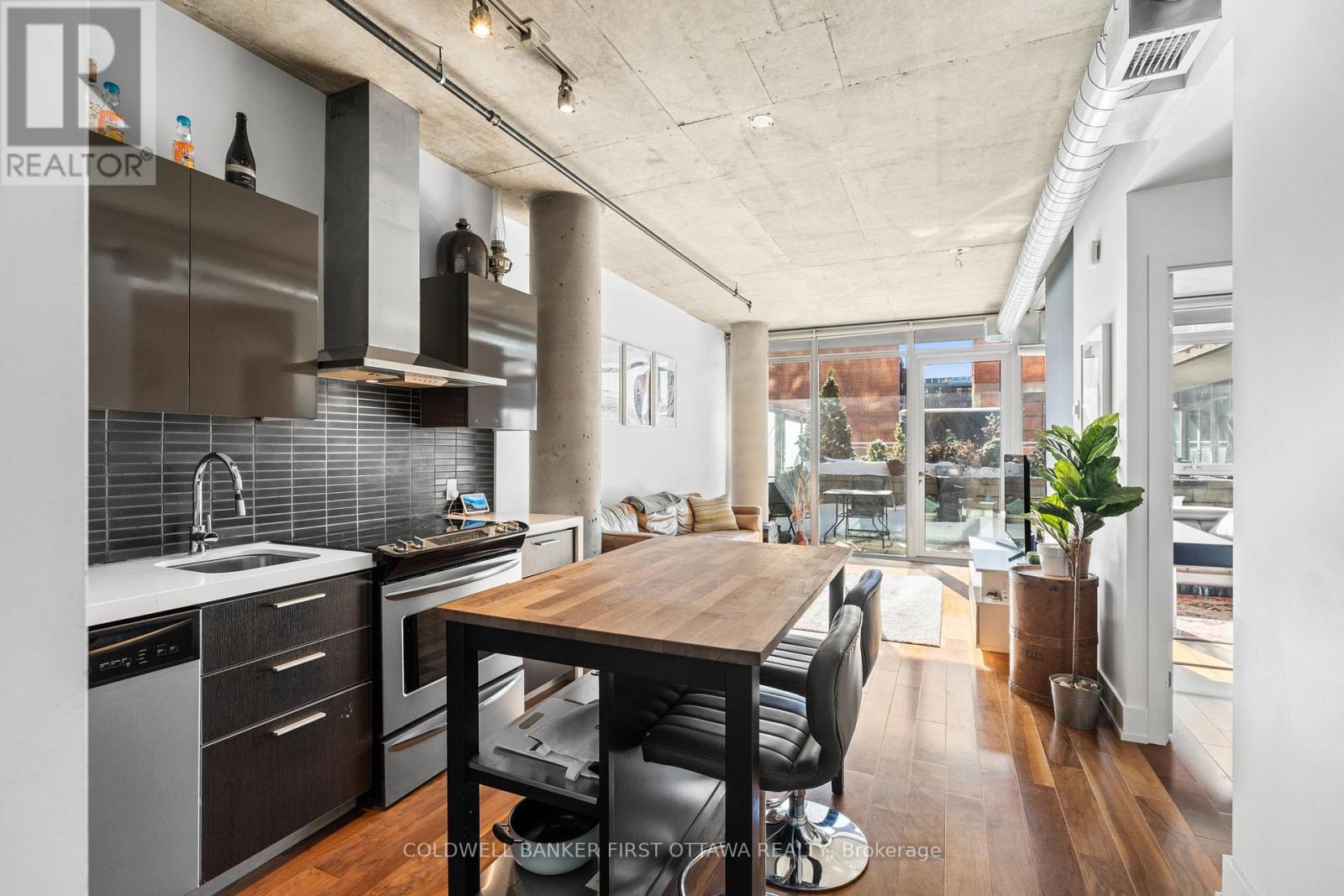 #209 360 MCLEOD STREET - 12