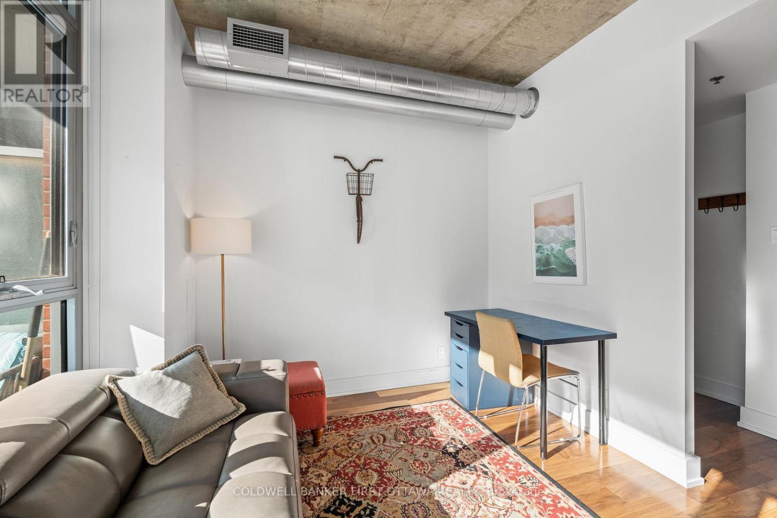 #209 360 MCLEOD STREET - 20
