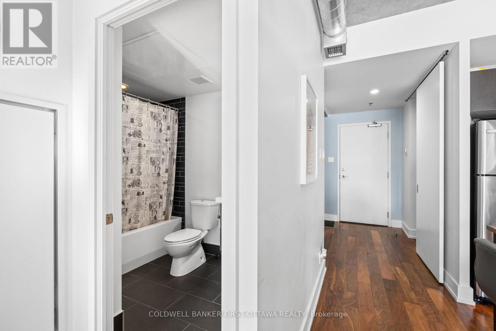 #209 360 MCLEOD STREET - 25
