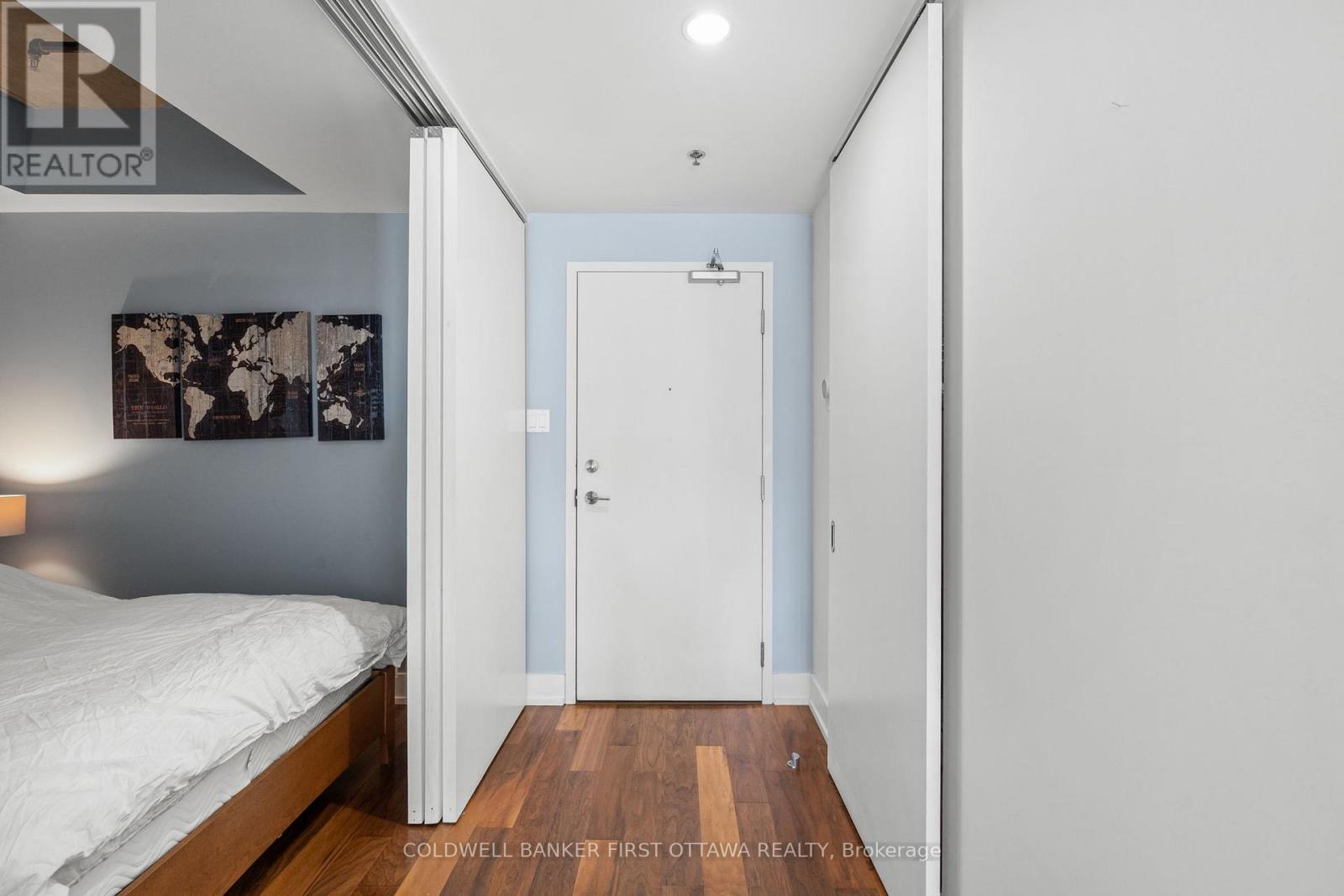 #209 360 MCLEOD STREET - 8