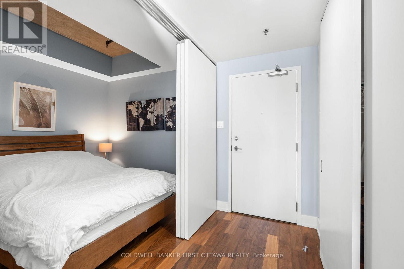 #209 360 MCLEOD STREET - 9