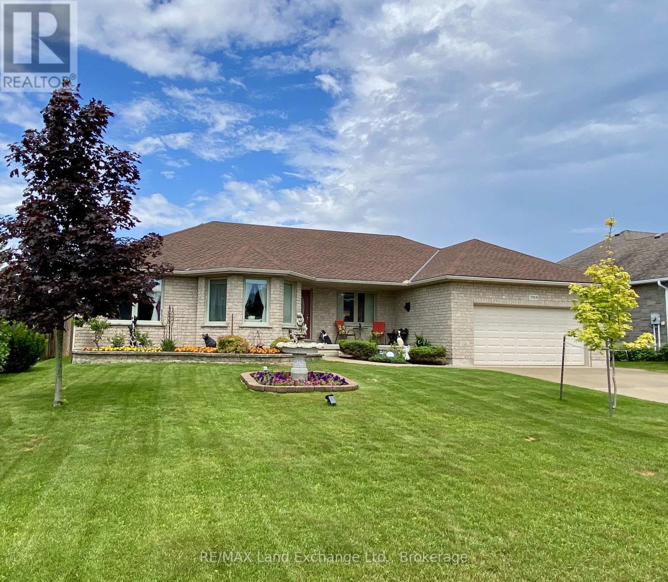 785 WOODLAND DRIVE - 1