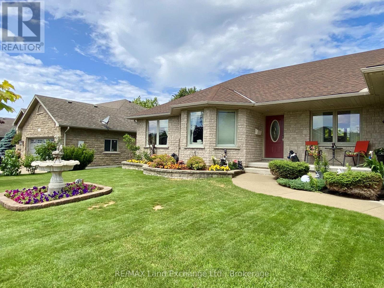 785 WOODLAND DRIVE - 2