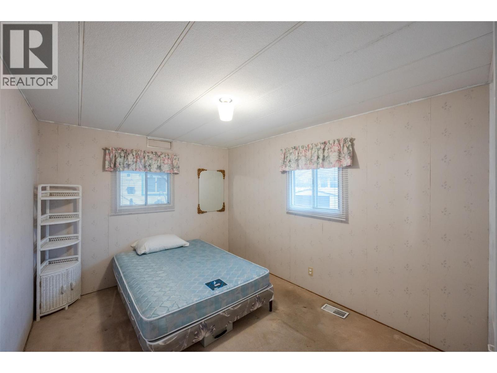 #5 6633 Park Drive - 19