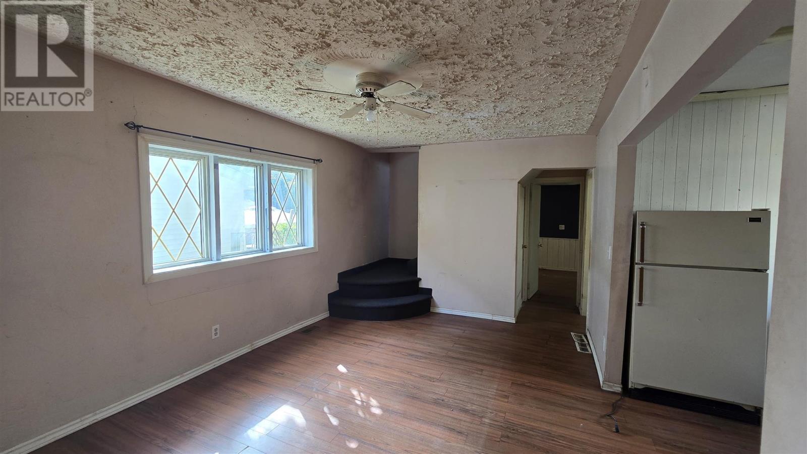39 Grosvenor AVE - 4