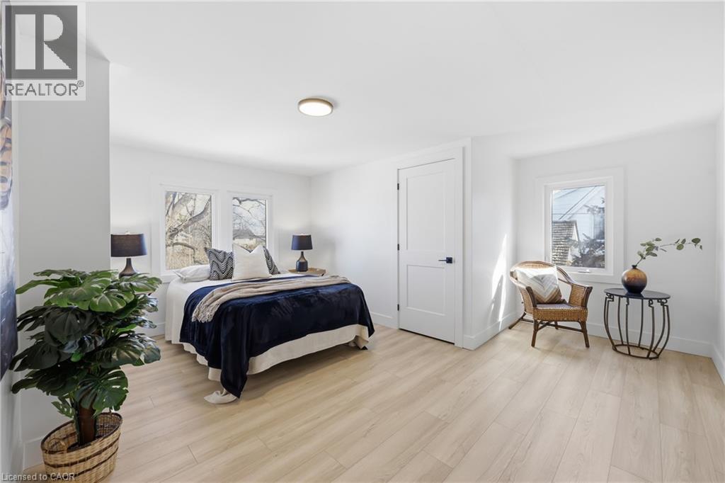 74 FREELTON Road - 14