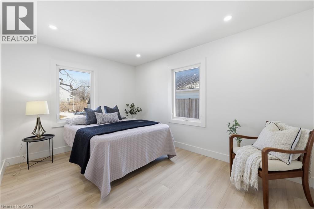 74 FREELTON Road - 13