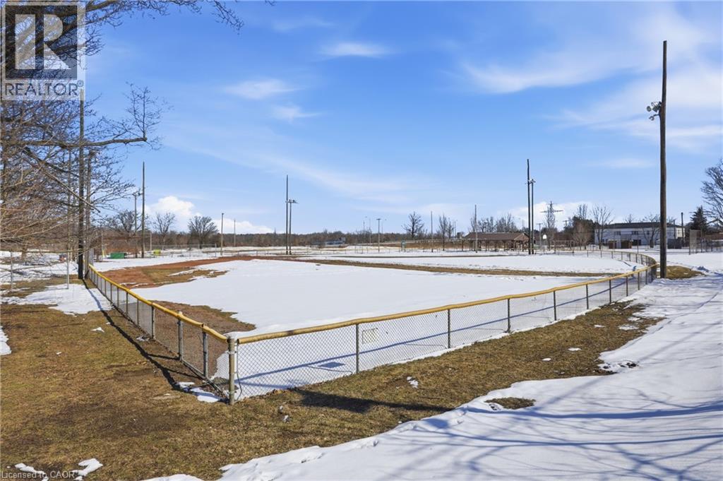 74 FREELTON Road - 23