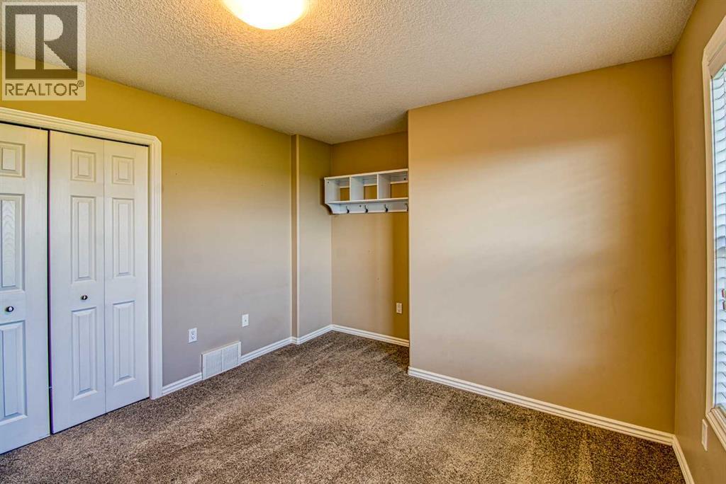 631 6a Street — photo 28