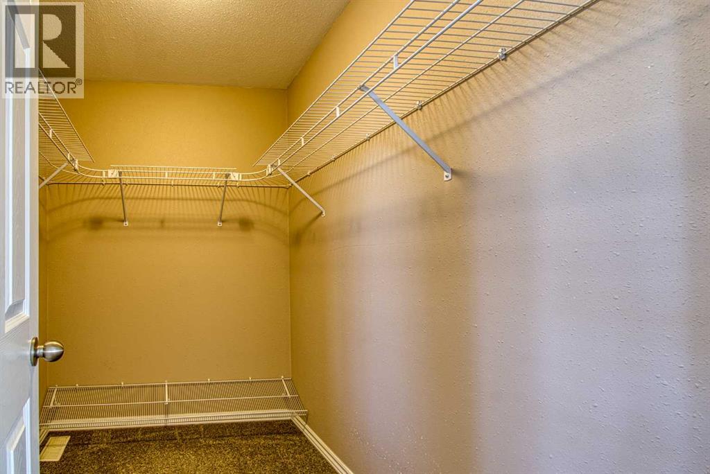 631 6a Street — photo 24
