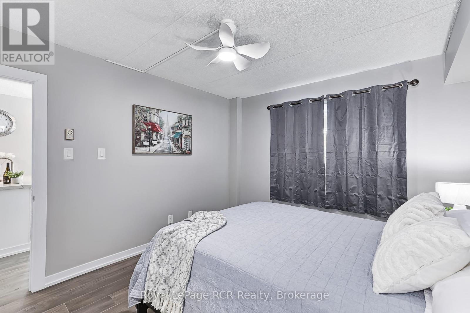 #80 21 DAWSON DRIVE - 16