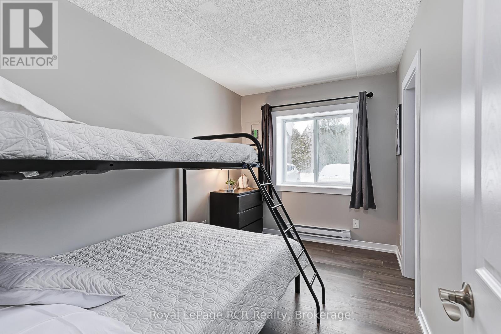 #80 21 DAWSON DRIVE - 22