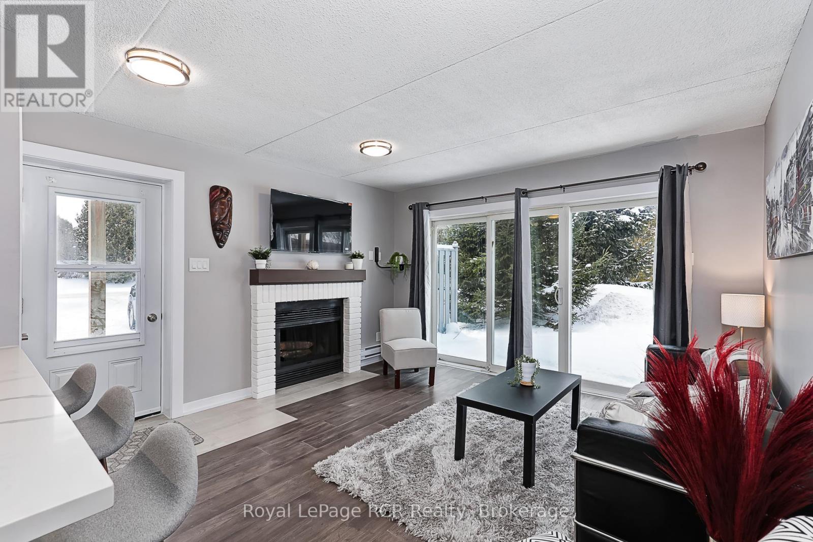 #80 21 DAWSON DRIVE - 3