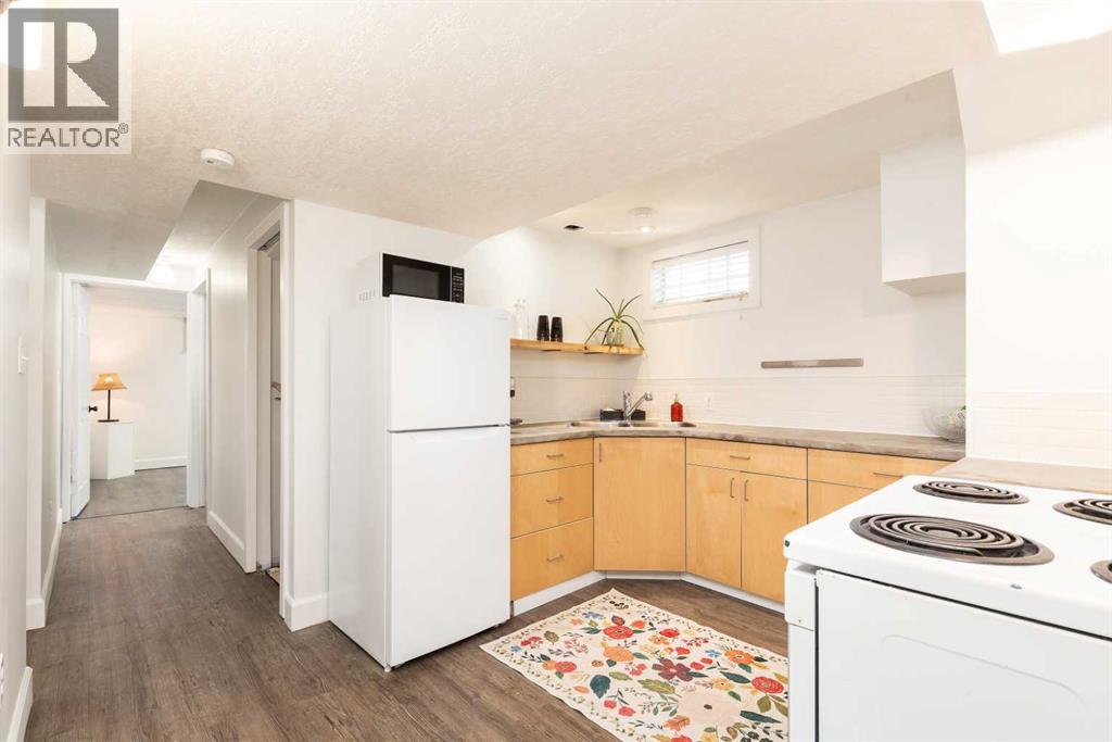 3008 11 Avenue S — photo 24