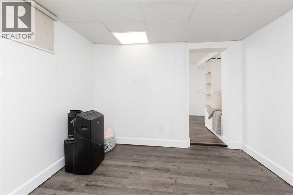3008 11 Avenue S — photo 32