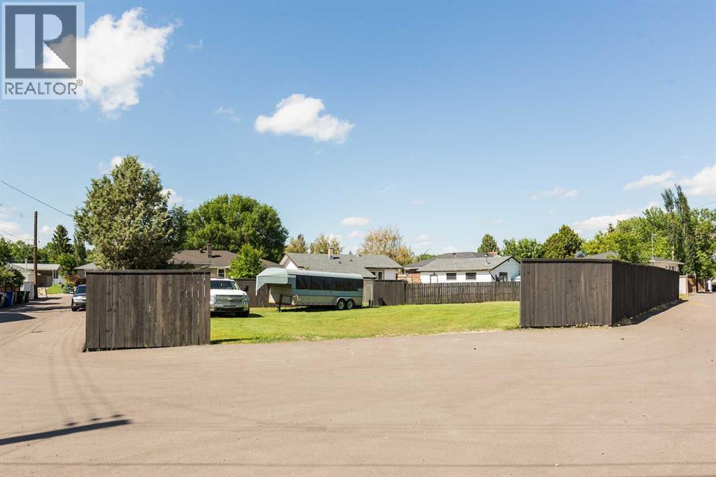 3008 11 Avenue S — photo 47