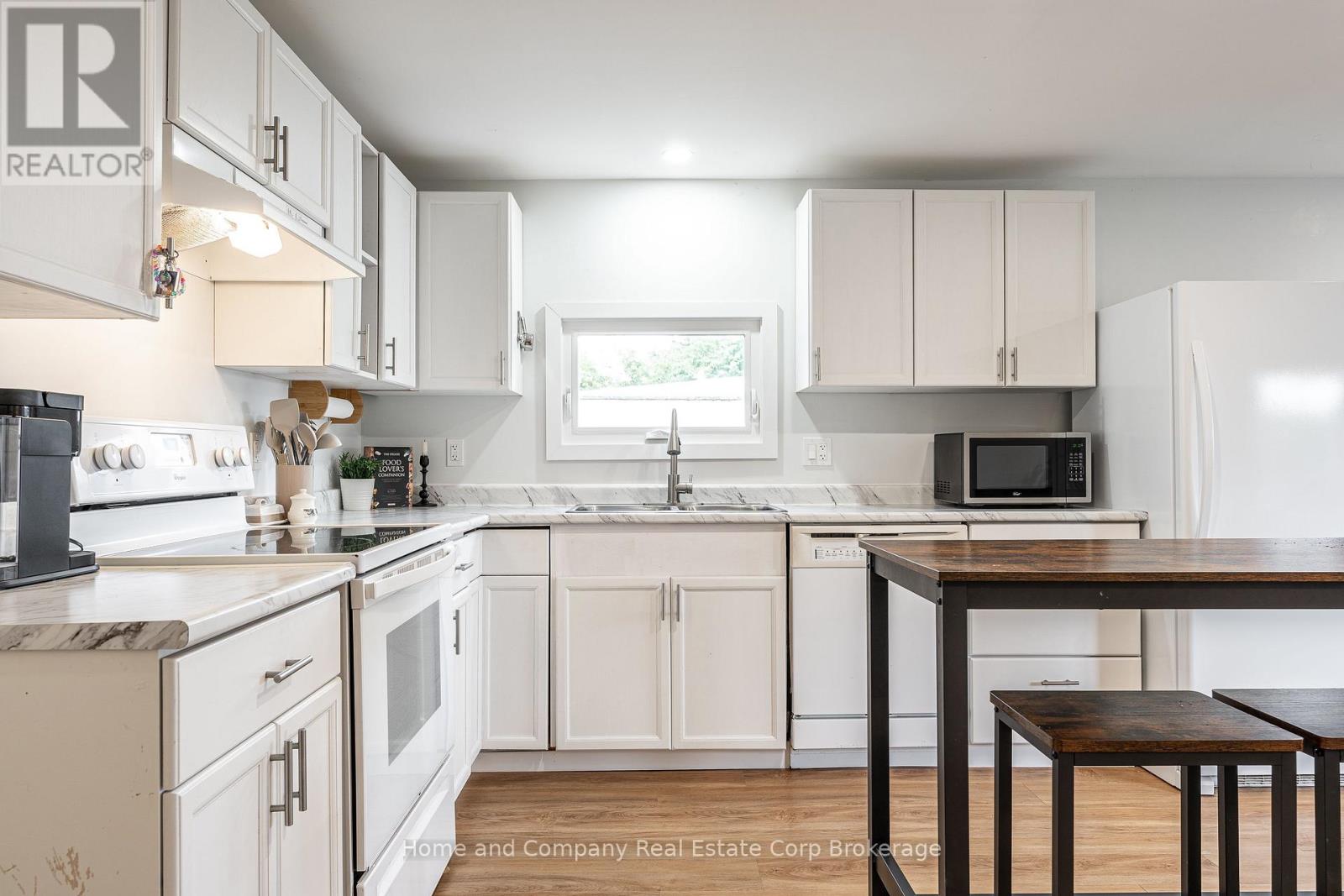 154 MAPLE STREET - 7