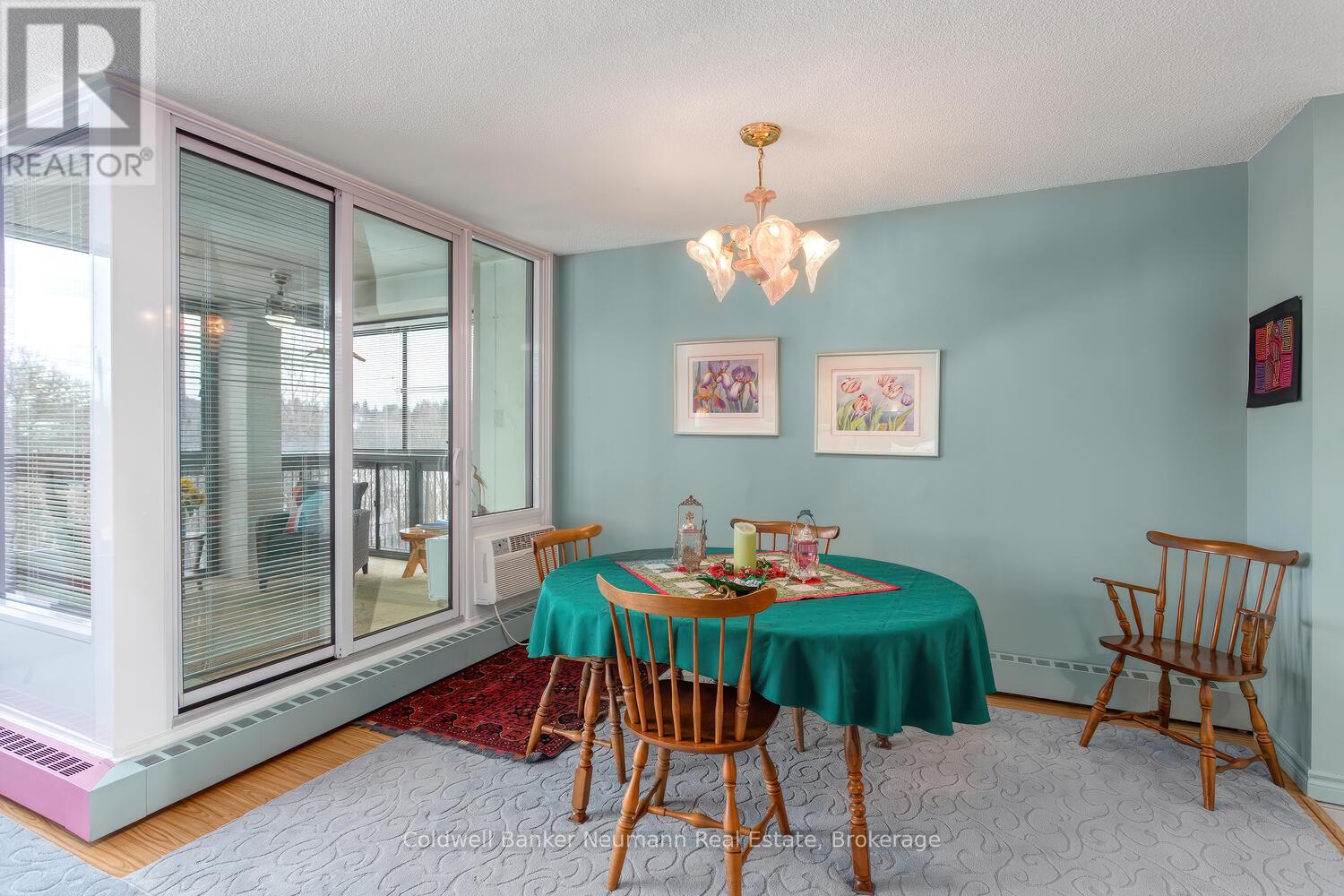#205 23 WOODLAWN ROAD E - 22