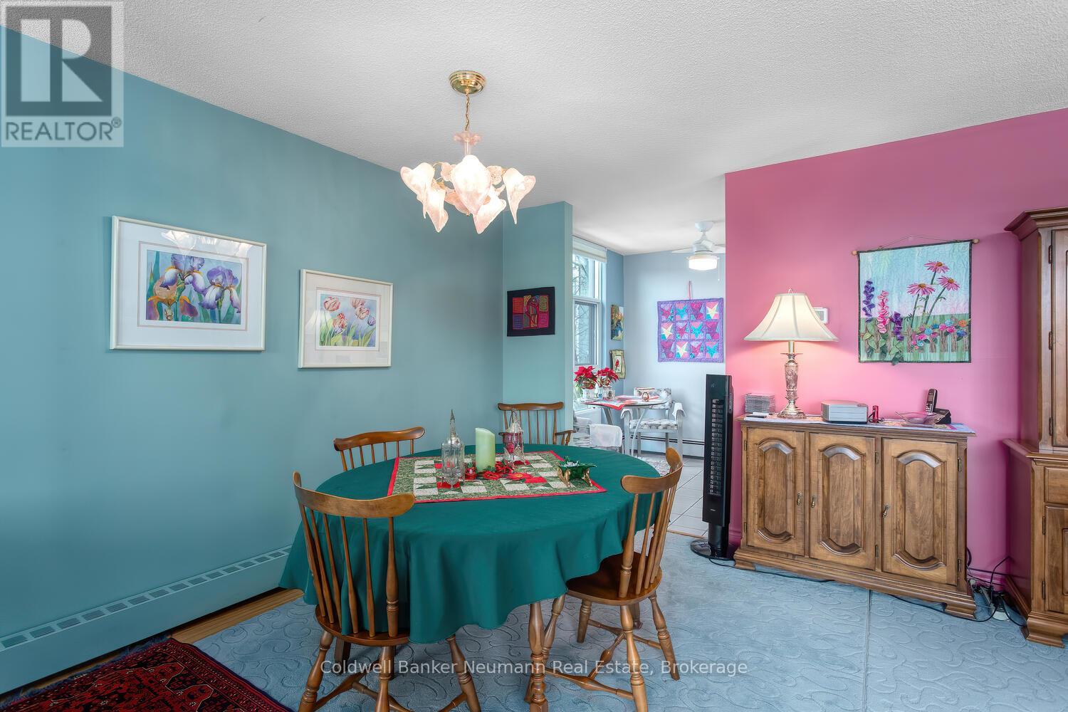 #205 23 WOODLAWN ROAD E - 23