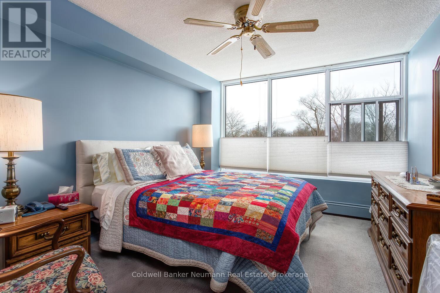 #205 23 WOODLAWN ROAD E - 24