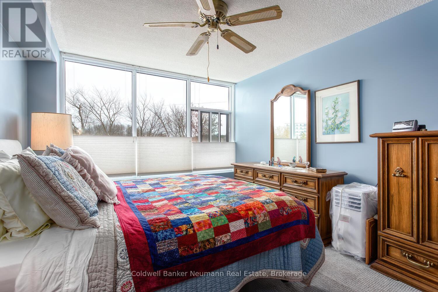 #205 23 WOODLAWN ROAD E - 26