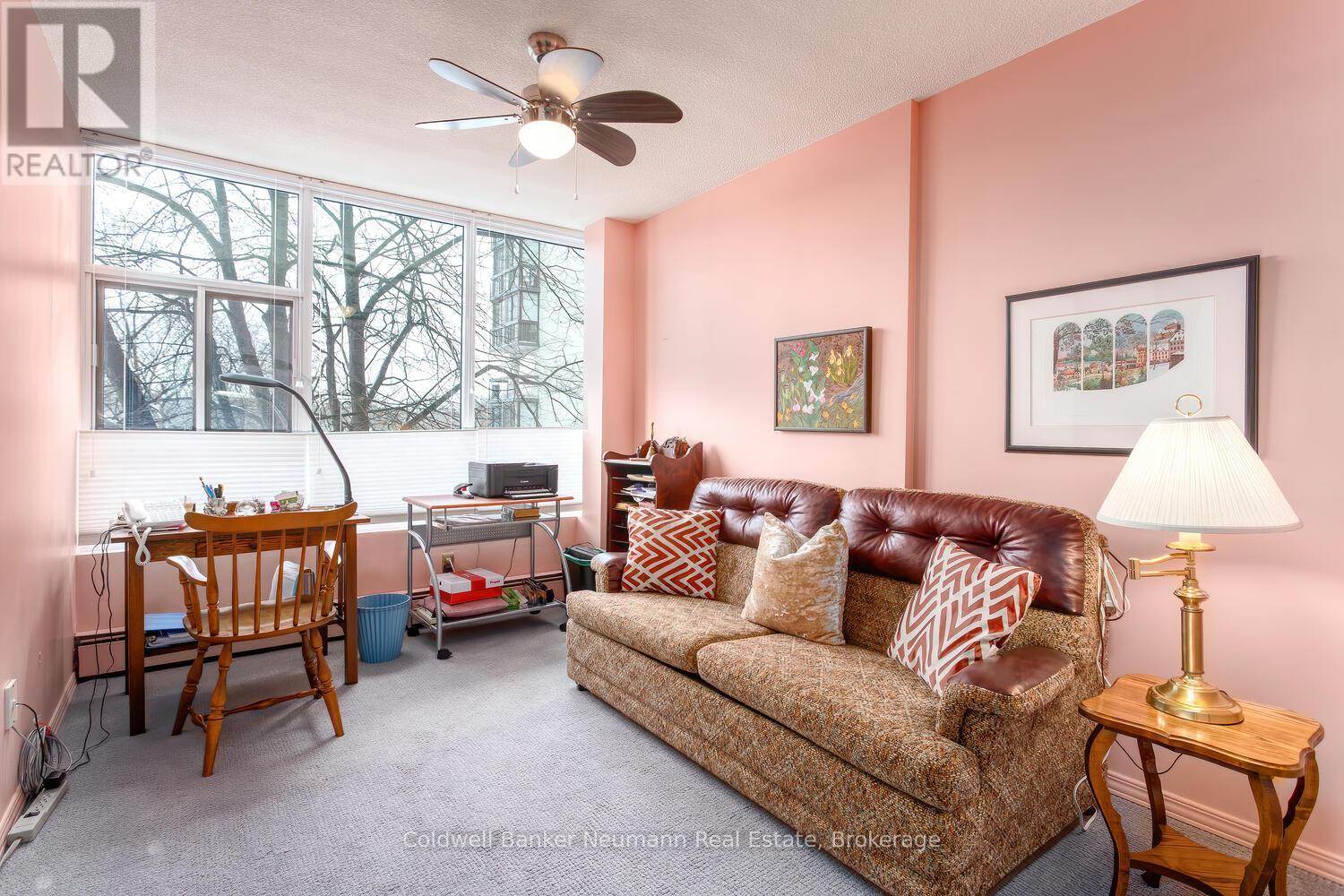 #205 23 WOODLAWN ROAD E - 28