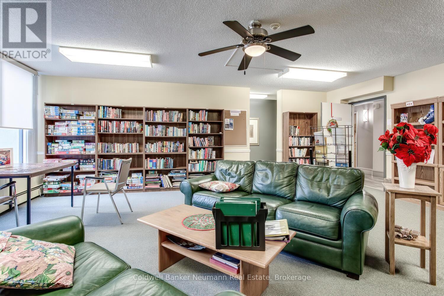 #205 23 WOODLAWN ROAD E - 49