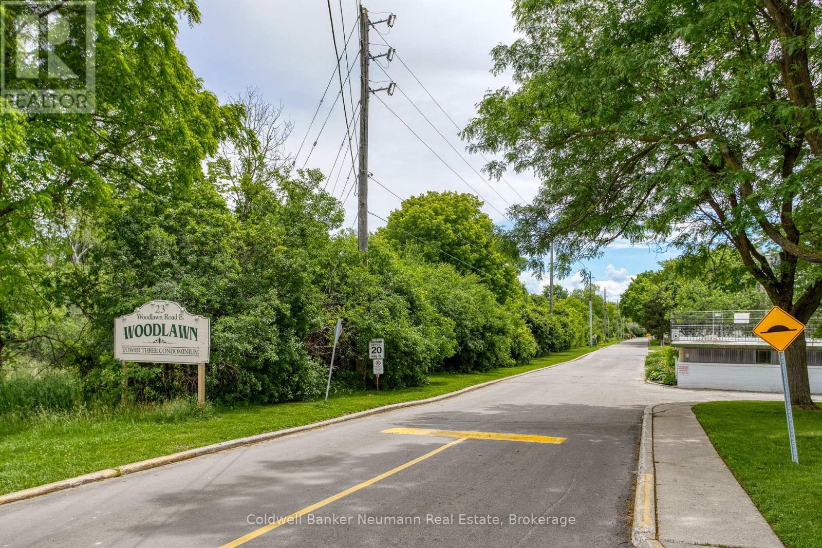 #205 23 WOODLAWN ROAD E - 7