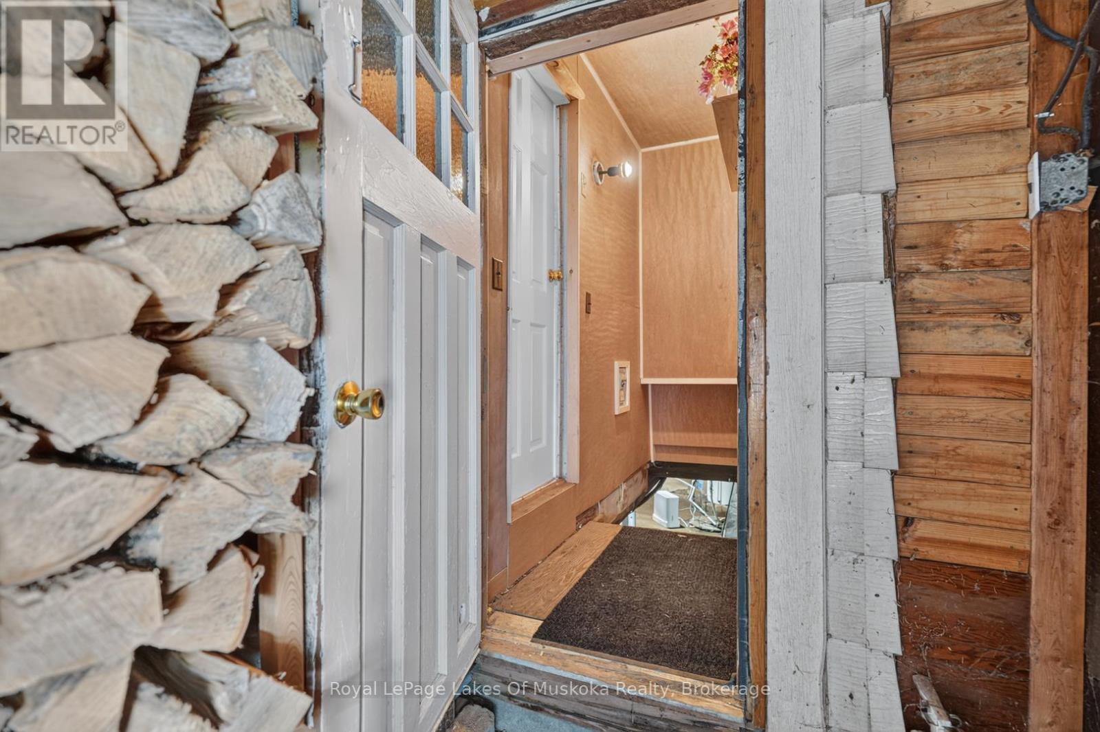 21 LAKEVIEW AVENUE W - 26