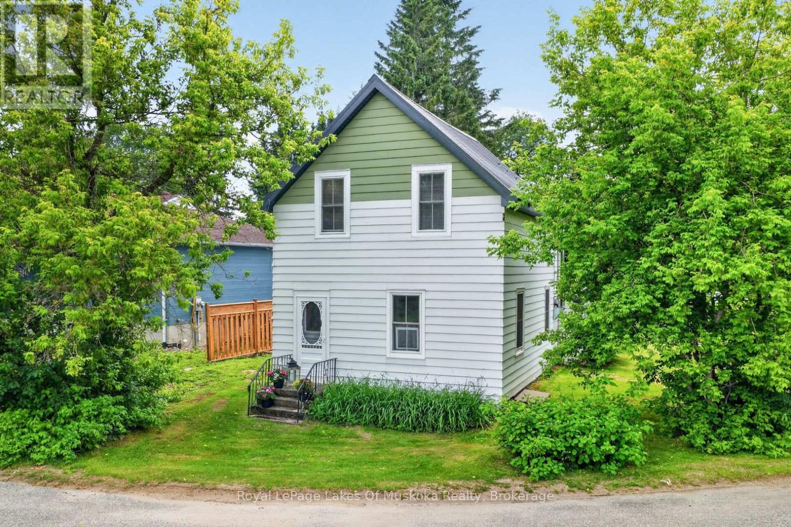 21 LAKEVIEW AVENUE W - 33