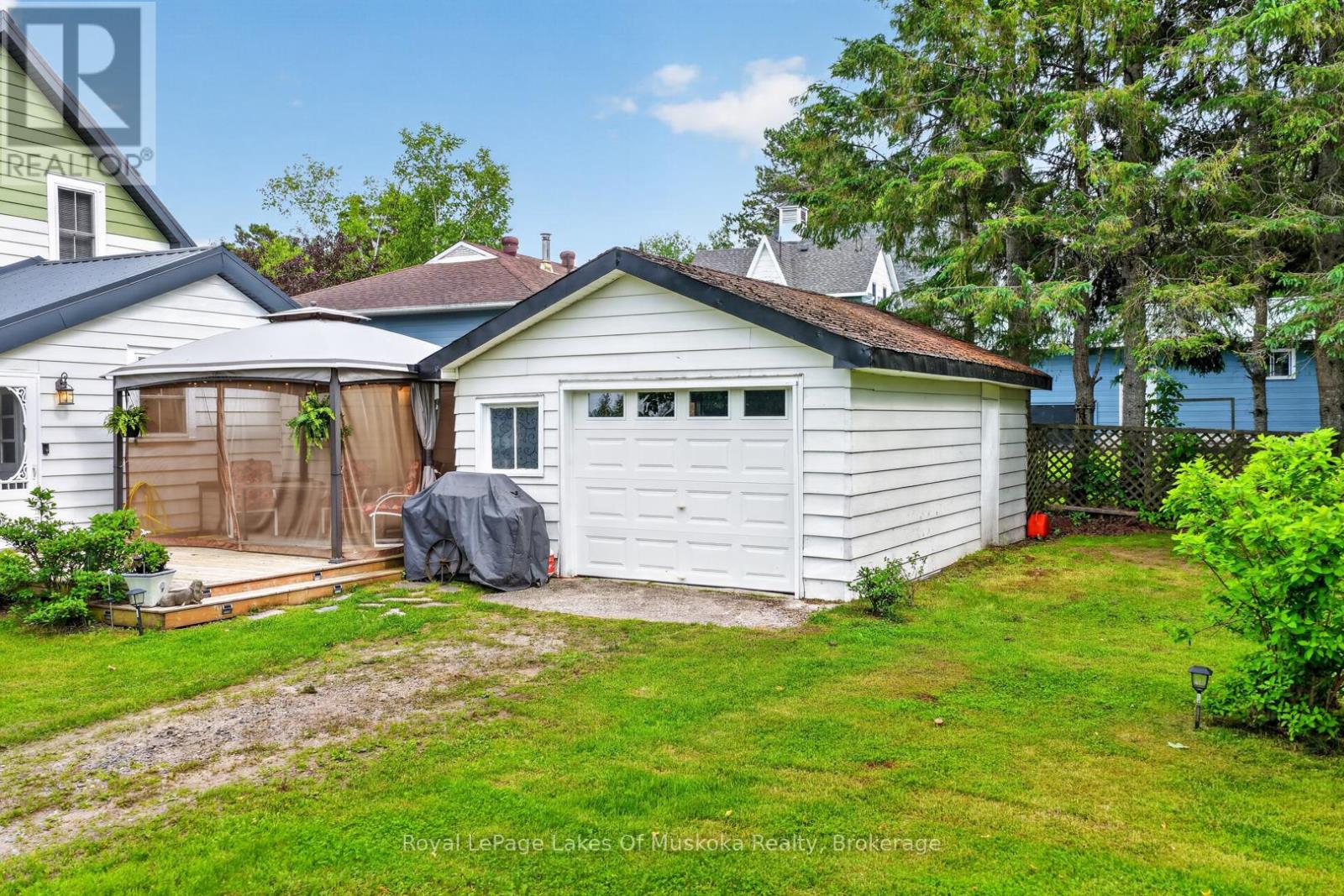 21 LAKEVIEW AVENUE W - 36