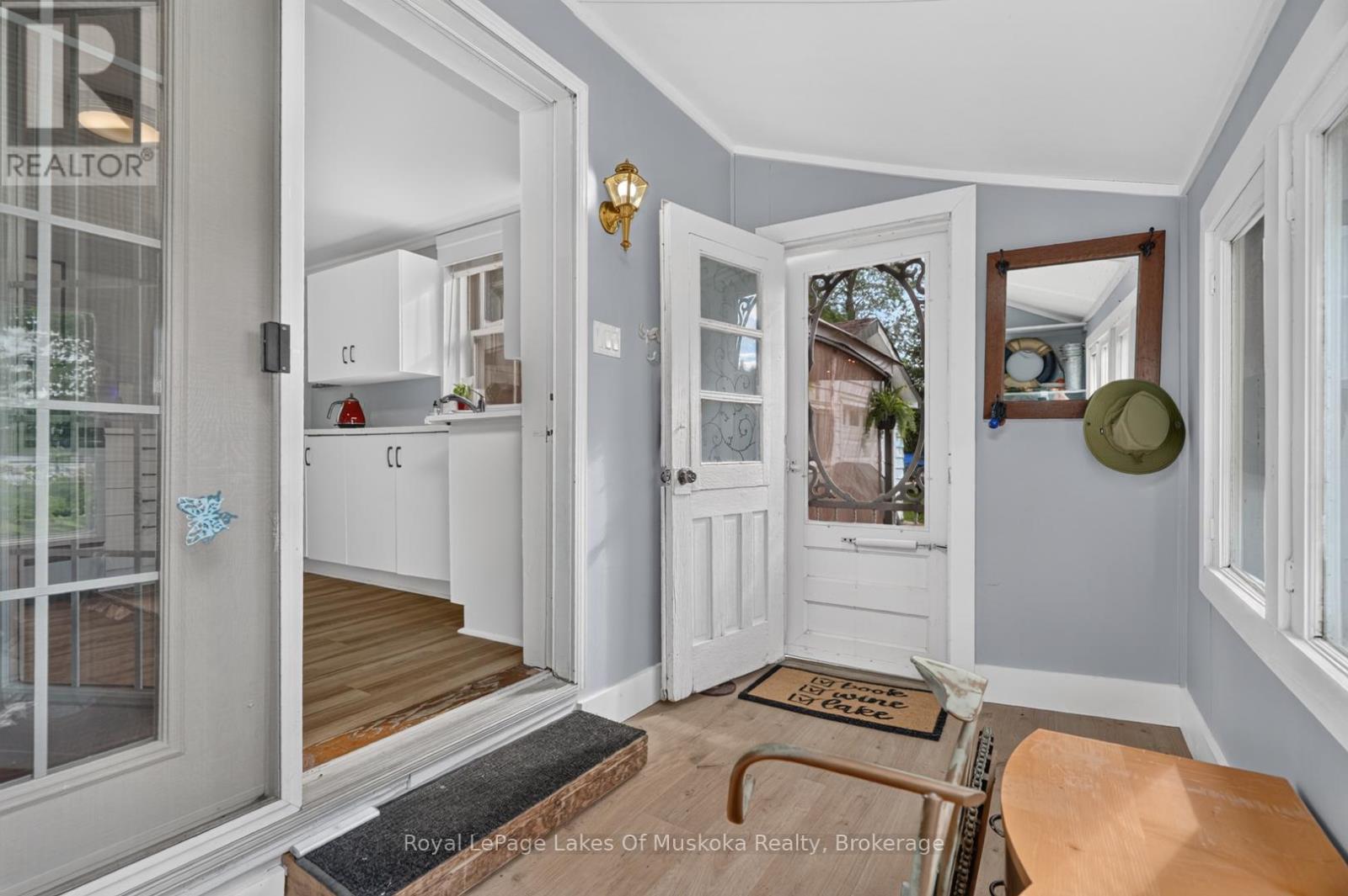 21 LAKEVIEW AVENUE W - 7