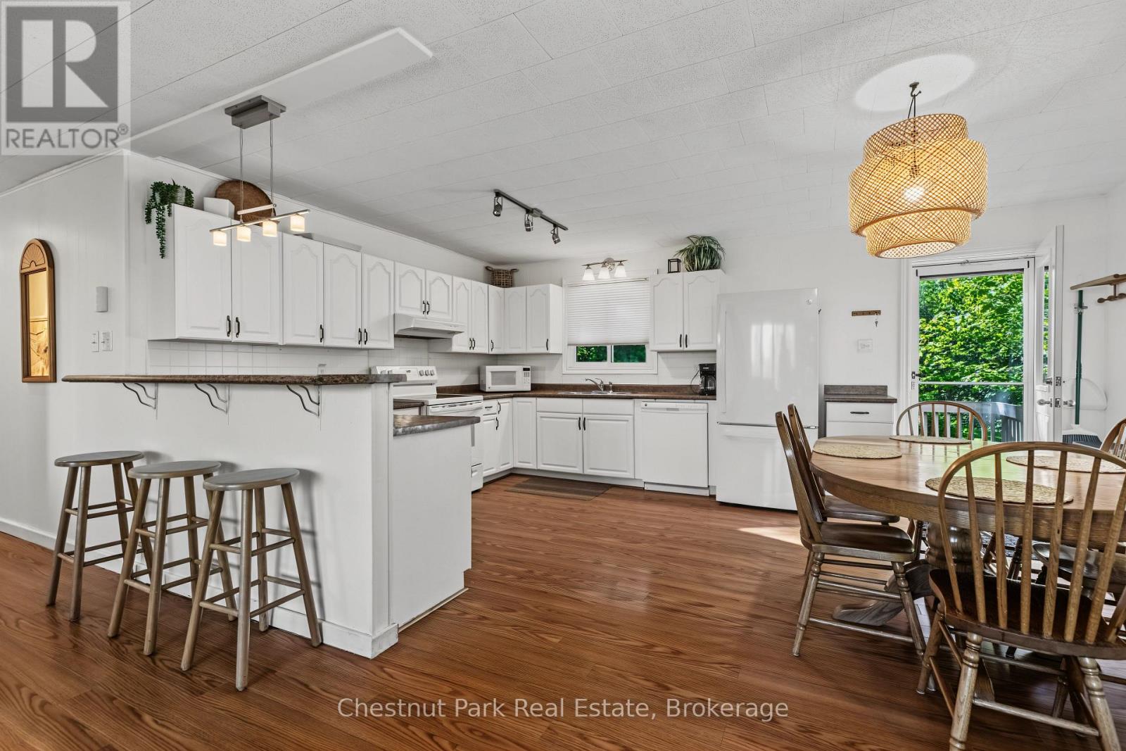 56 ZORRA DRIVE - 32