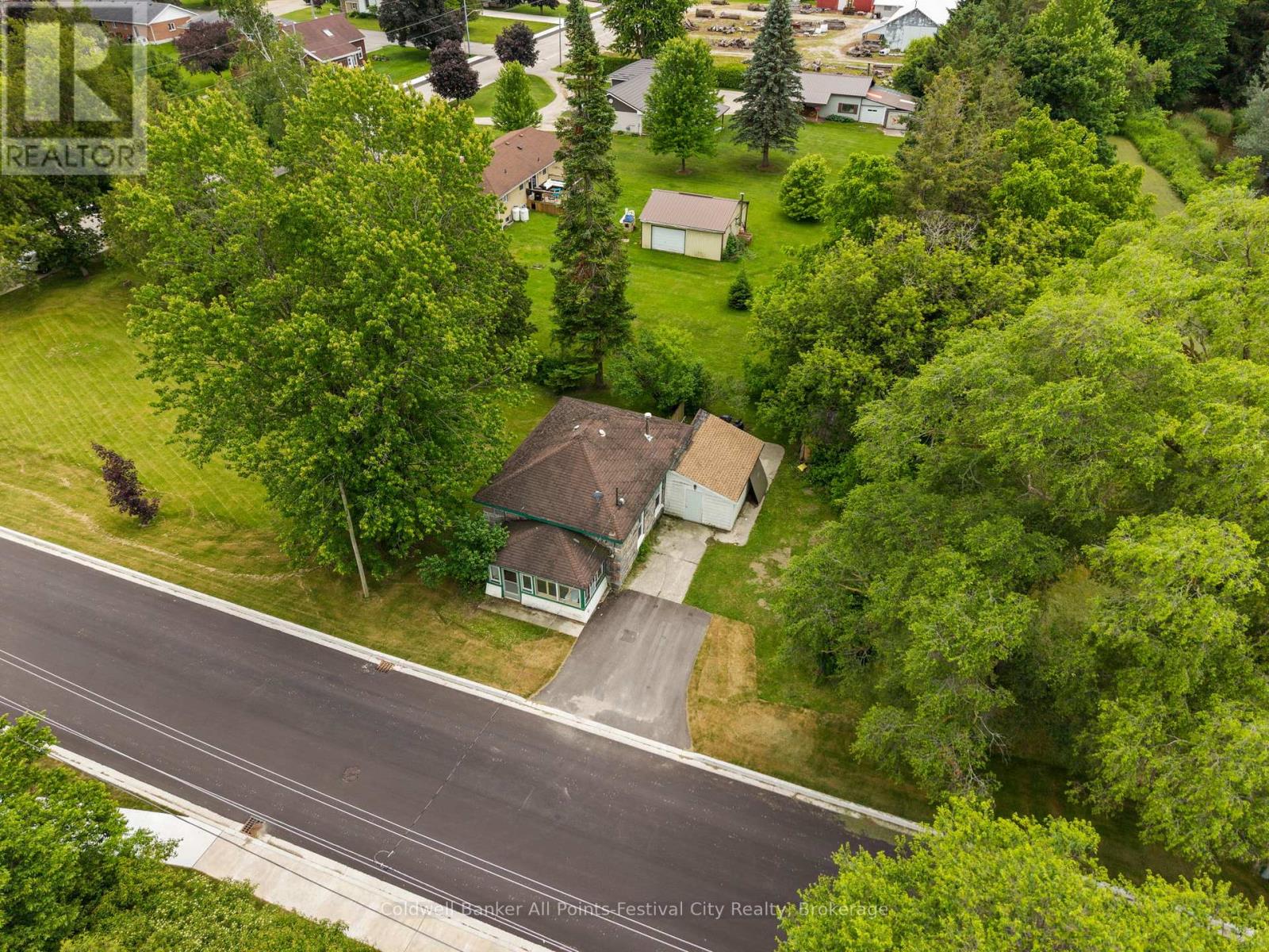 604 GOUGH STREET - 33