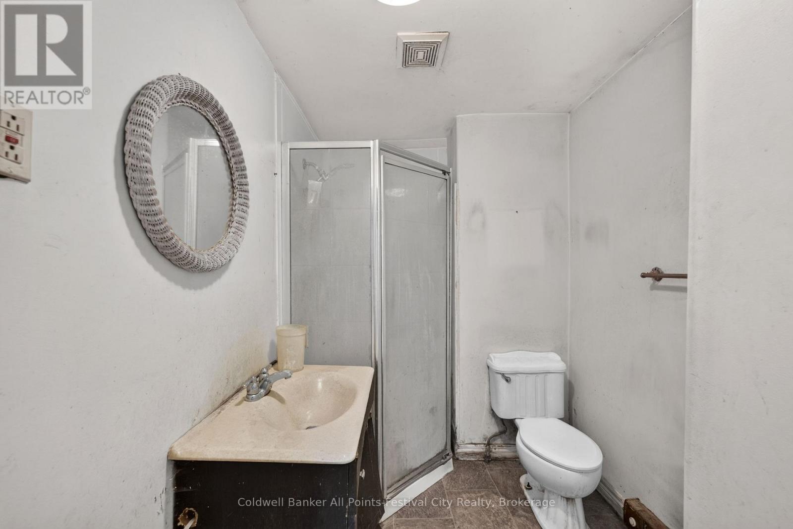 604 GOUGH STREET - 9