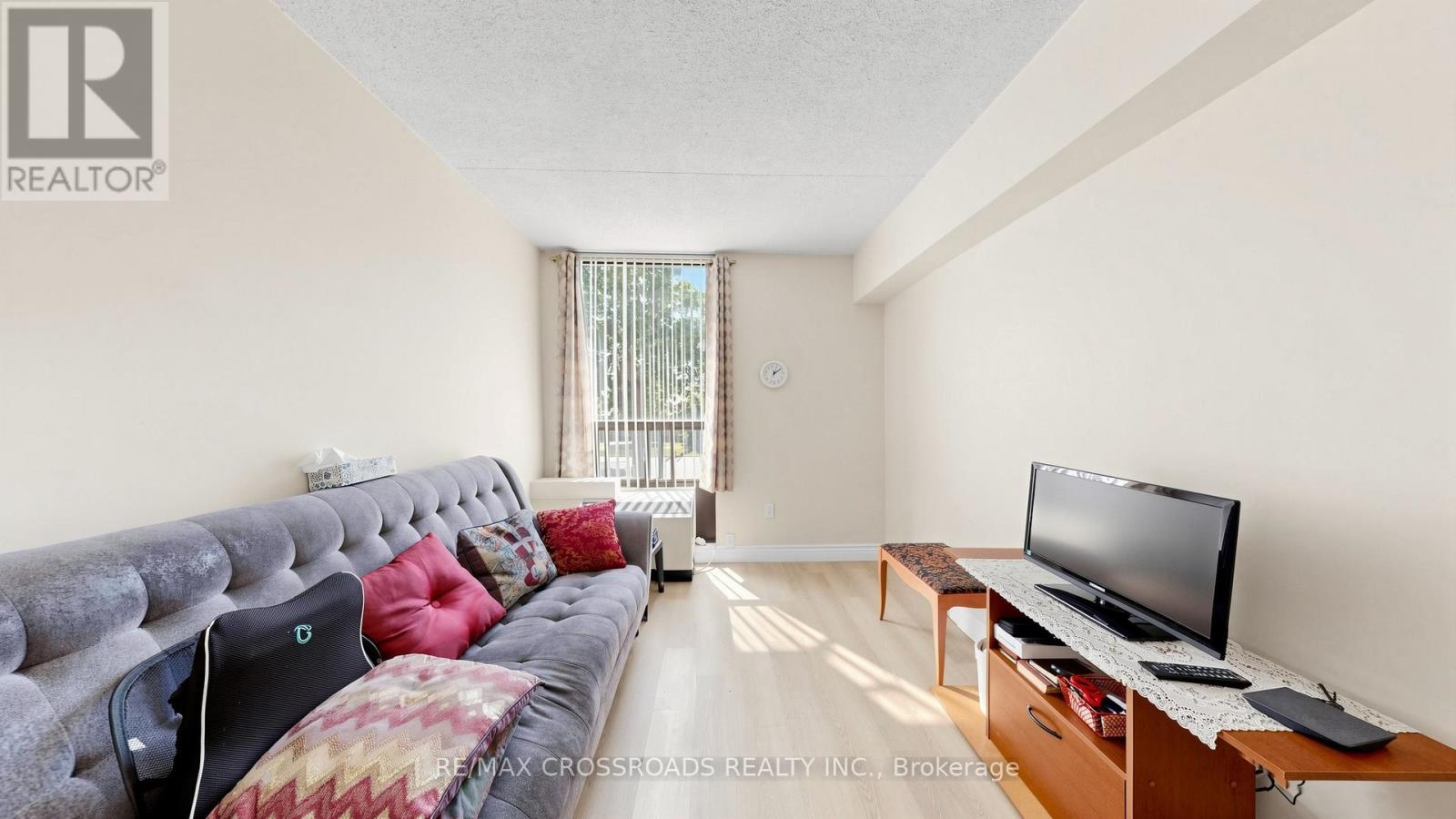 #206 1530 PICKERING PARKWAY - 18