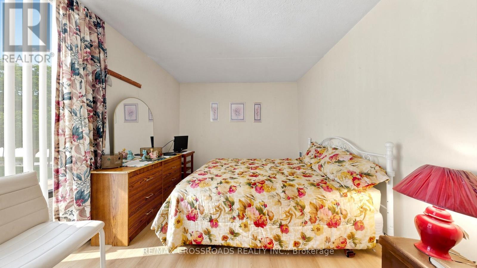 #206 1530 PICKERING PARKWAY - 35