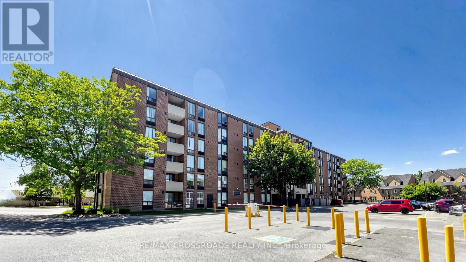 #206 1530 PICKERING PARKWAY - 45