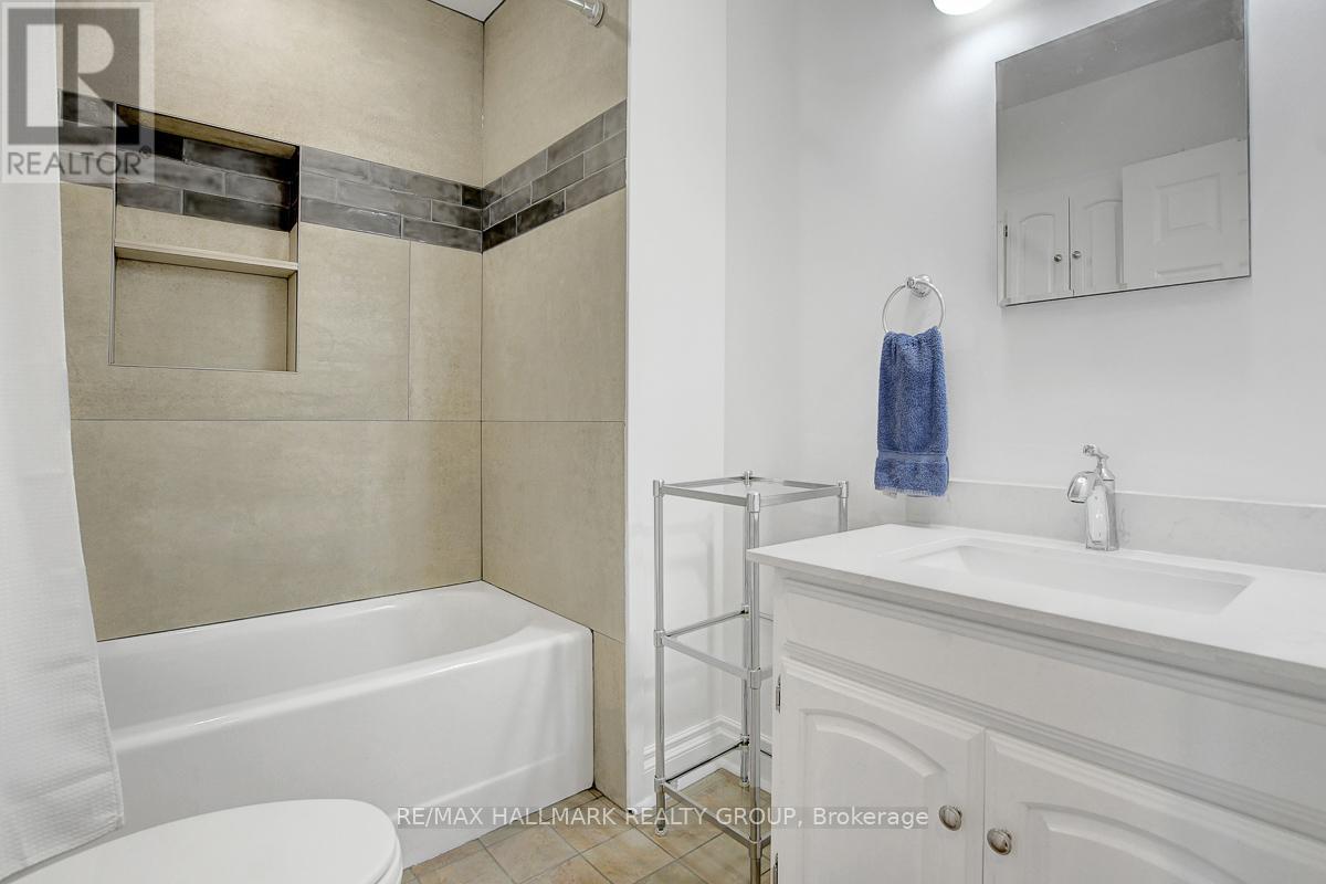 13 DUNHAM STREET - 21
