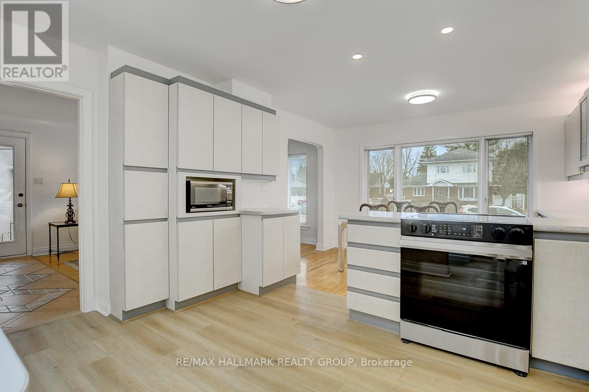 13 DUNHAM STREET - 13