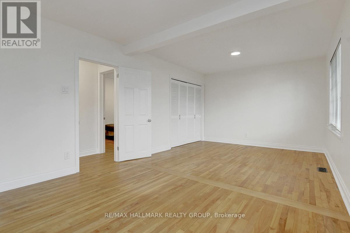 13 DUNHAM STREET - 17